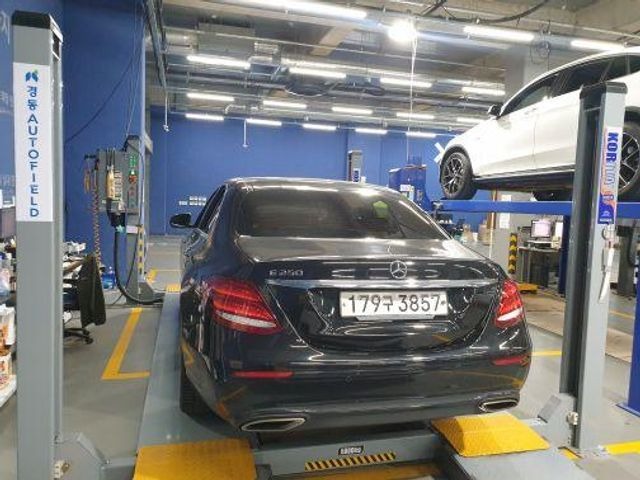 Mercedes-Benz E-Class 2020 — фото осмотра 2