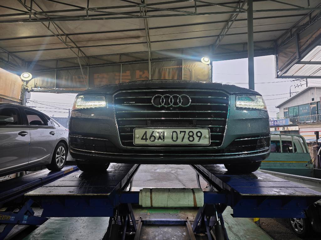 Audi A8 2015 — фото осмотра 1