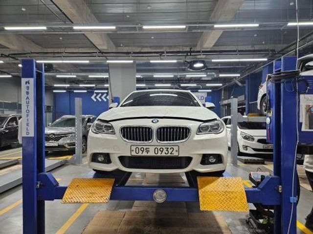 BMW 5-Series 2016 — фото осмотра 1