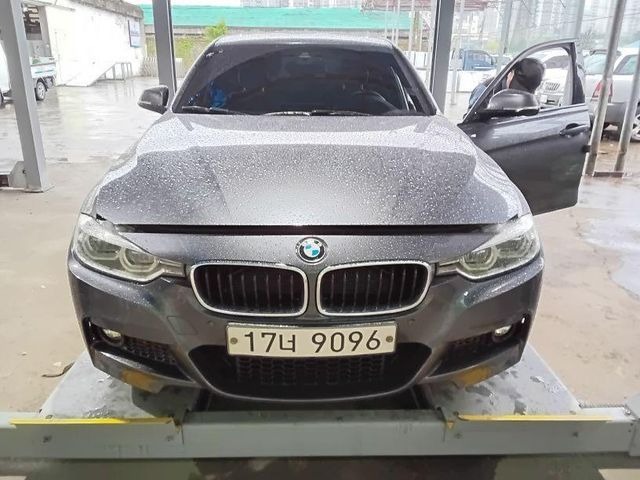 BMW 3-Series 2018 — фото осмотра 1