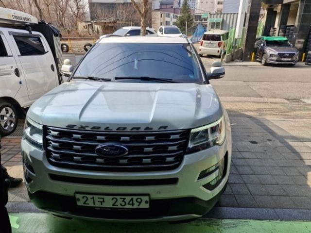 Ford Explorer 2017 — фото осмотра 1