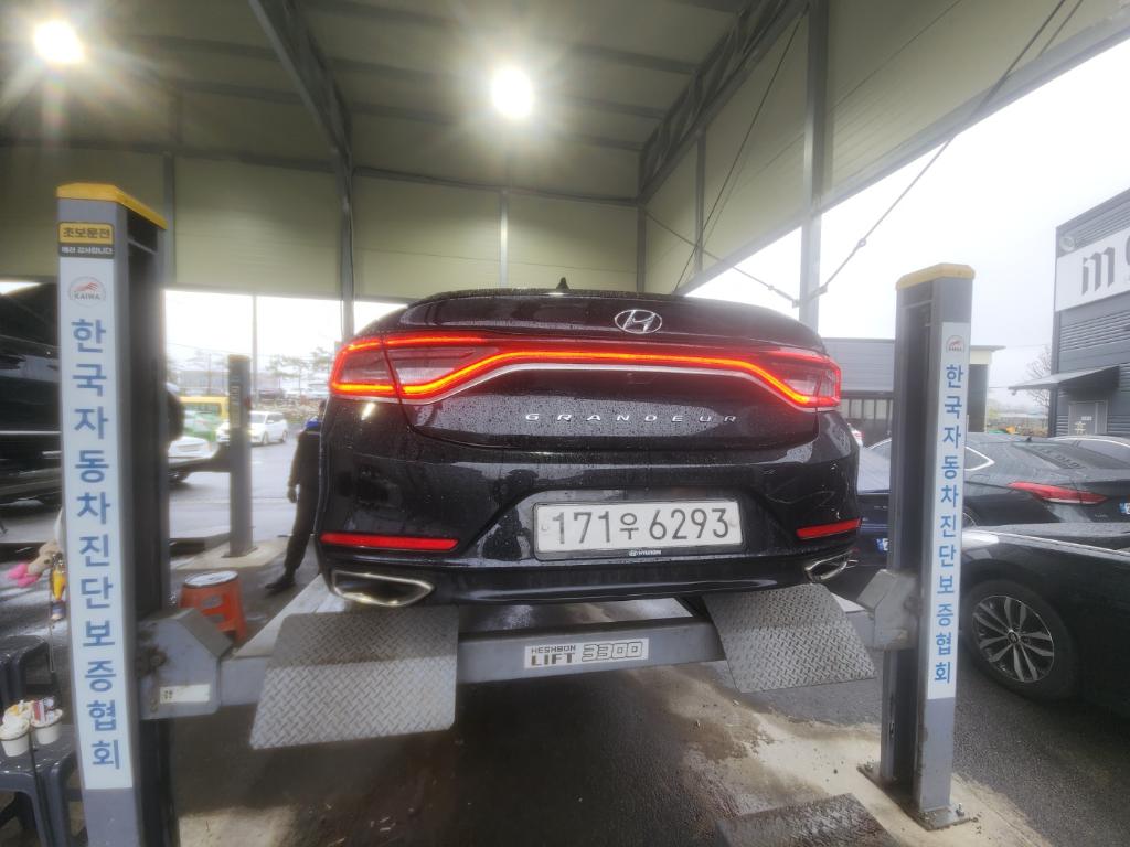 Hyundai Grandeur 2018 — фото осмотра 2