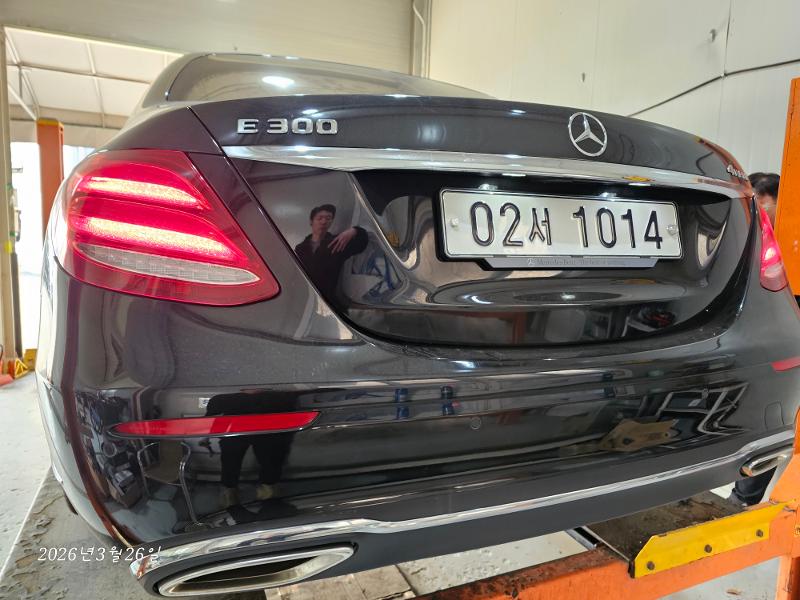 Mercedes-Benz E-Class 2018 — фото осмотра 2