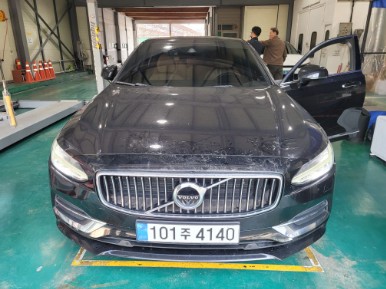 Volvo S90 2017 — фото осмотра 1