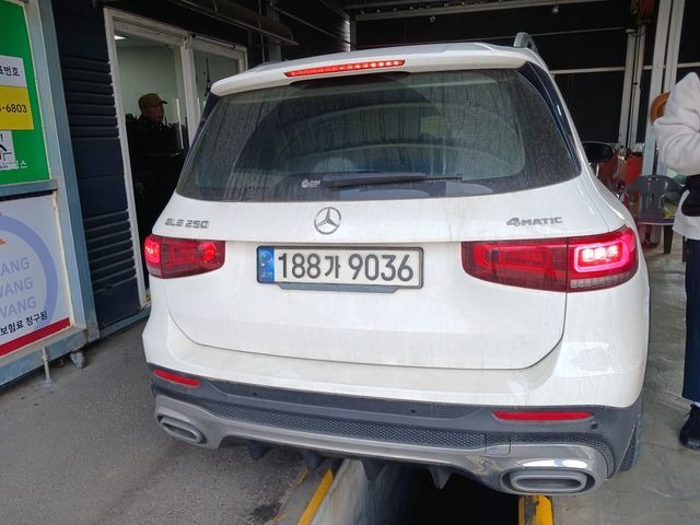 Mercedes-Benz GLB-Class 2022 — фото осмотра 2