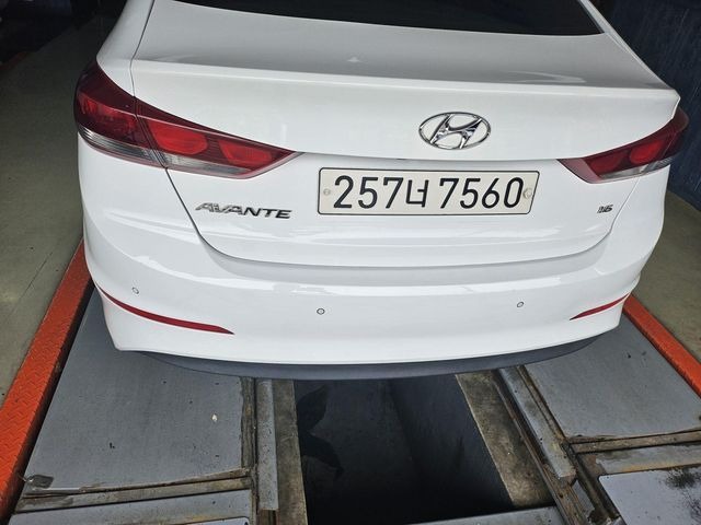 Hyundai AVANTE 2018 — фото осмотра 2