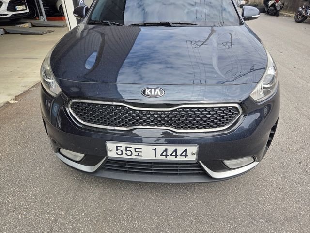 Kia Niro 2018 — фото осмотра 1