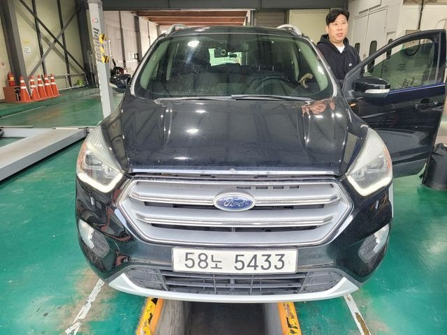 Ford Kuga 2017 — фото осмотра 1