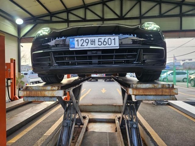 Porsche Panamera 2017 — фото осмотра 1