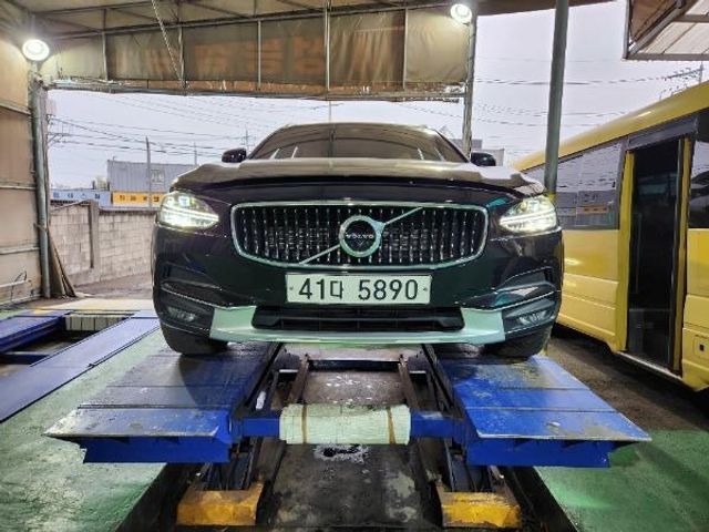Volvo V90 2019 — фото осмотра 1