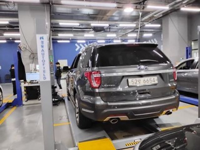 Ford Explorer 2018 — фото осмотра 2