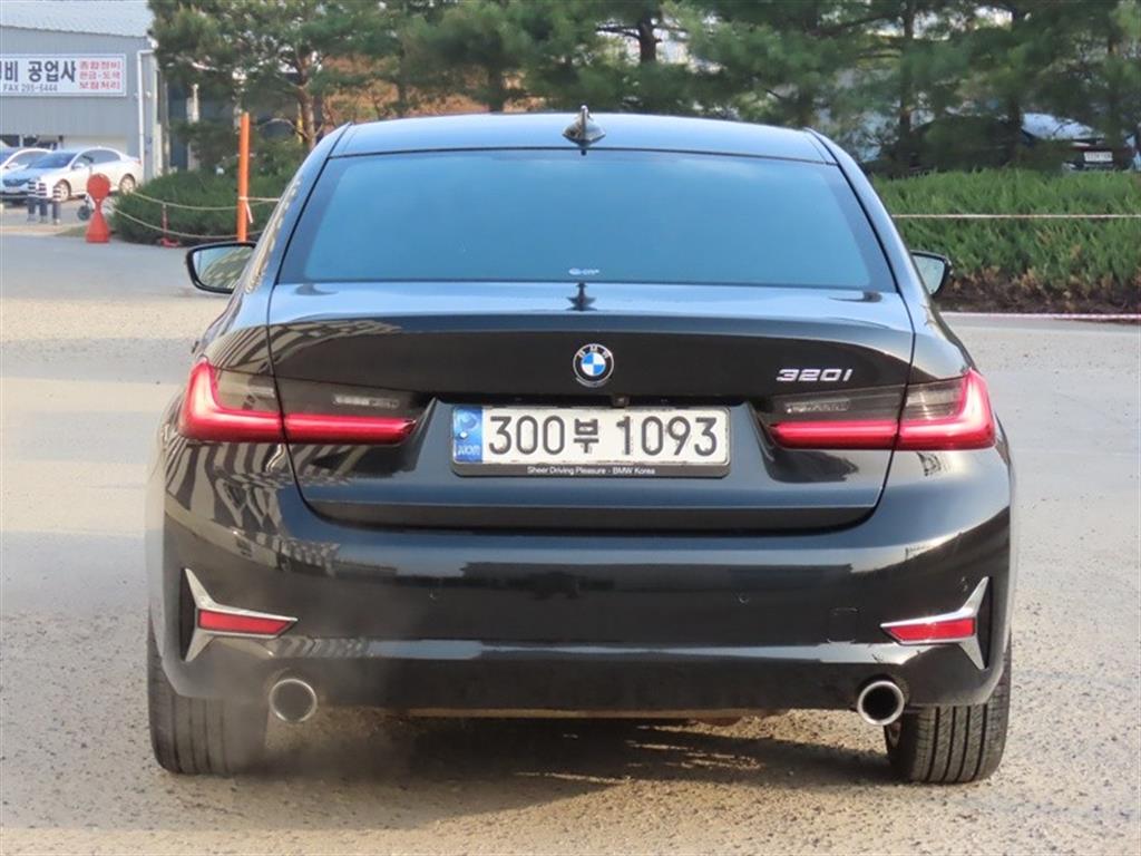 BMW 3-Series 2021 — фото осмотра 2