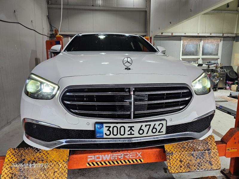 Mercedes-Benz E-Class 2021 — фото осмотра 1
