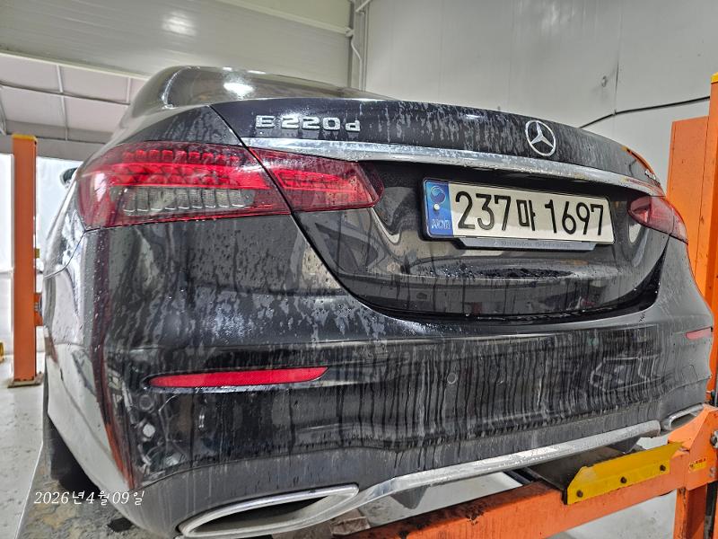 Mercedes-Benz E-Class 2022 — фото осмотра 2