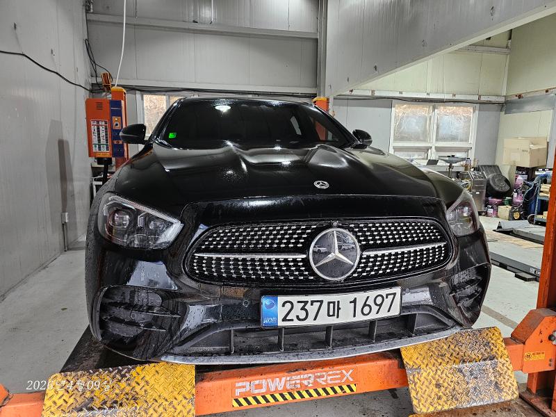 Mercedes-Benz E-Class 2022 — фото осмотра 1