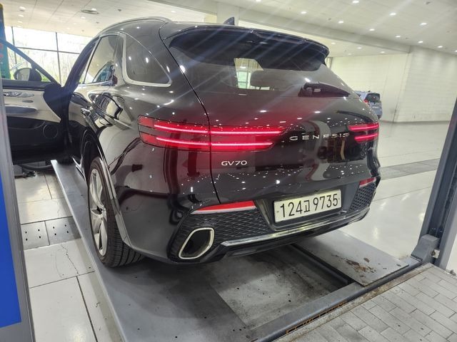 Genesis GV70 2023 — фото осмотра 2