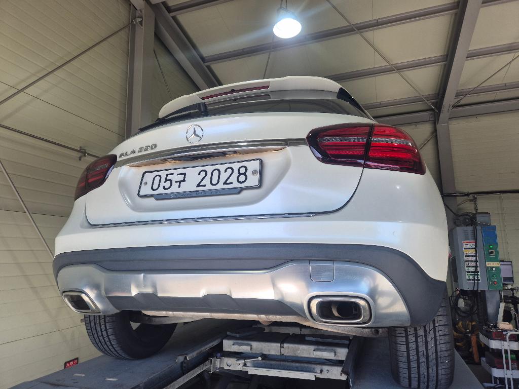 Mercedes-Benz GLA-Class 2018 — фото осмотра 2