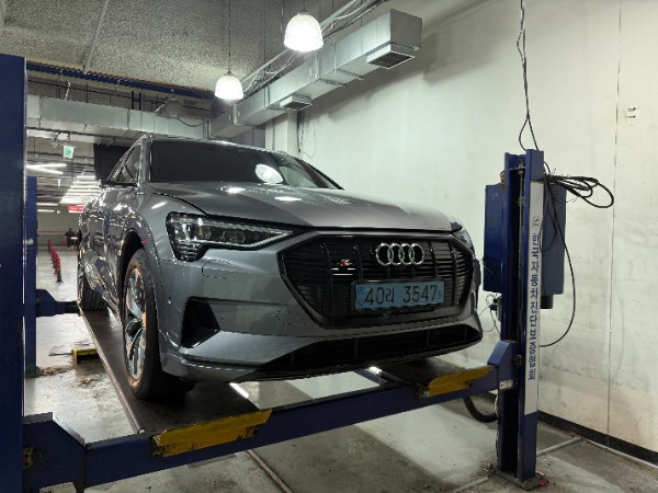 Audi e-tron 2020 — фото осмотра 1