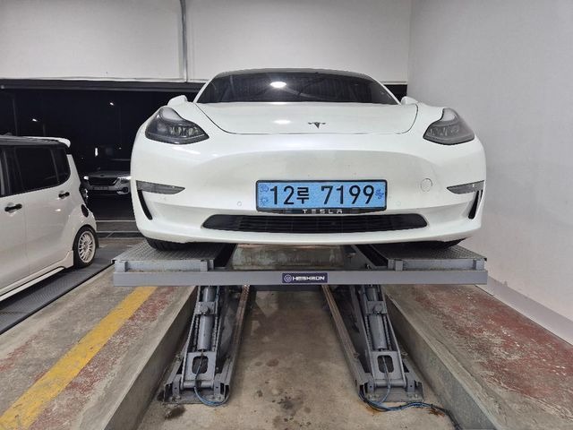 Tesla Model 3 2021 — фото осмотра 1