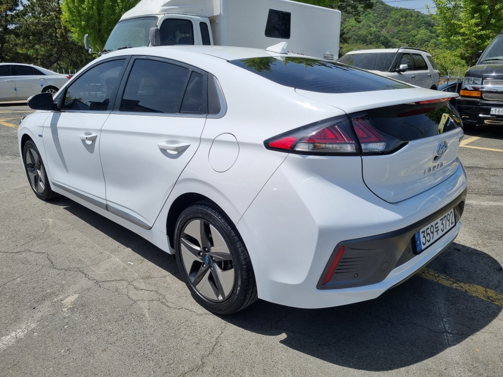 Hyundai Ioniq 2020 — фото осмотра 2