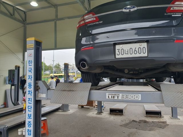 Ford Taurus 2015 — фото осмотра 2