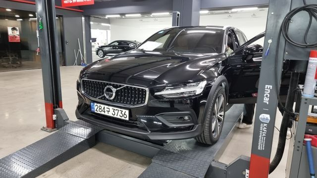 Volvo V60 2021 — фото осмотра 1