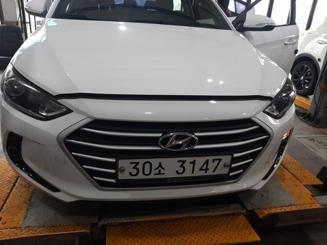 Hyundai AVANTE 2018 — фото осмотра 1