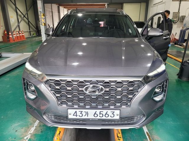 Hyundai Santafe 2019 — фото осмотра 1