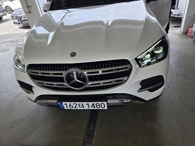 Mercedes-Benz GLE-Class 2023 — фото осмотра 1