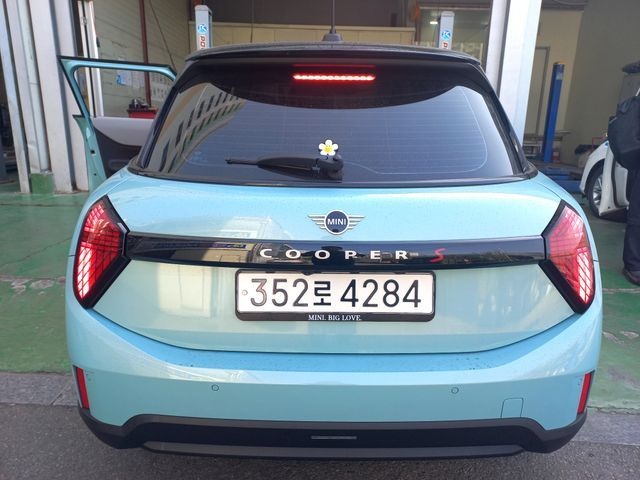 Mini Cooper 2025 — фото осмотра 2
