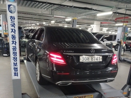 Mercedes-Benz E-Class 2017 — фото осмотра 2