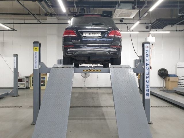 Mercedes-Benz GLE-Class 2018 — фото осмотра 2