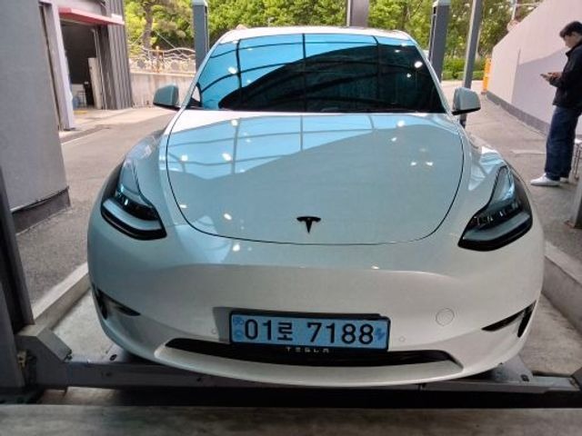 Tesla Model Y 2022 — фото осмотра 1