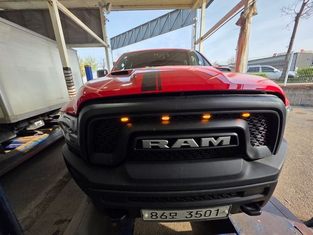 Dodge Ram Pick Up 2017 — фото осмотра 1