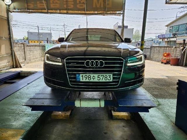 Audi A8 2015 — фото осмотра 1