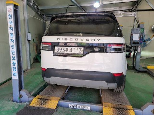 Land Rover Discovery 2019 — фото осмотра 2