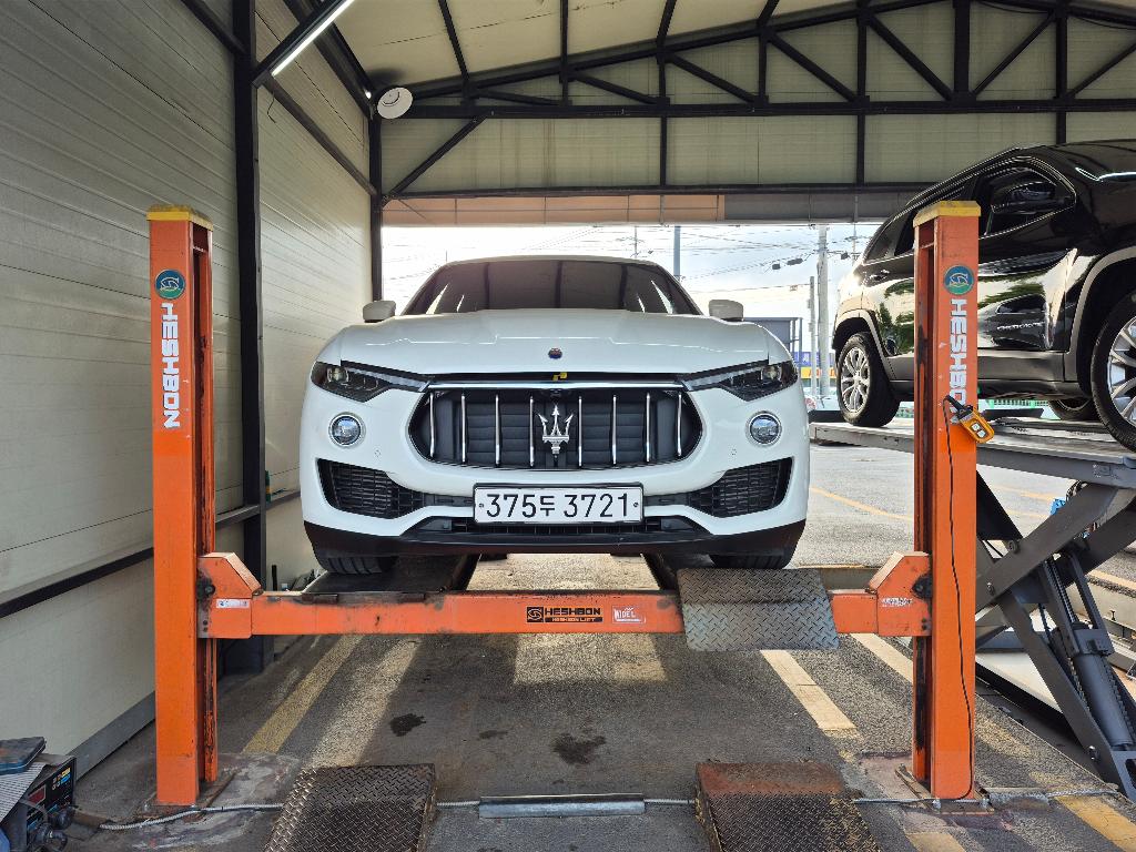 Maserati Levante 2020 — фото осмотра 1
