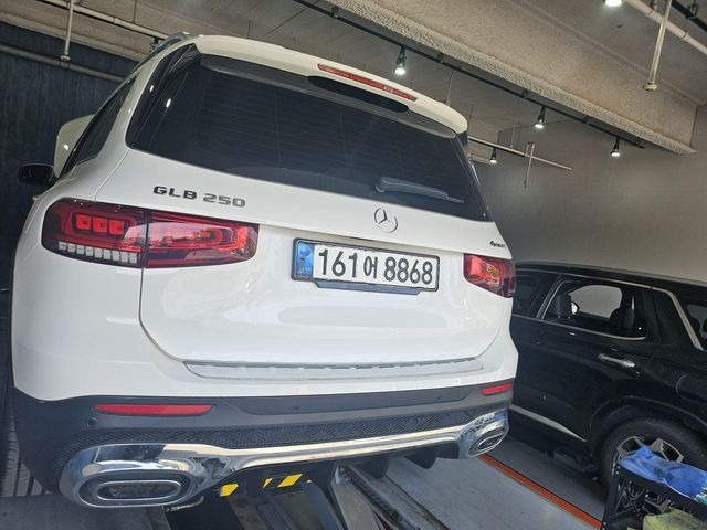 Mercedes-Benz GLB-Class 2020 — фото осмотра 2