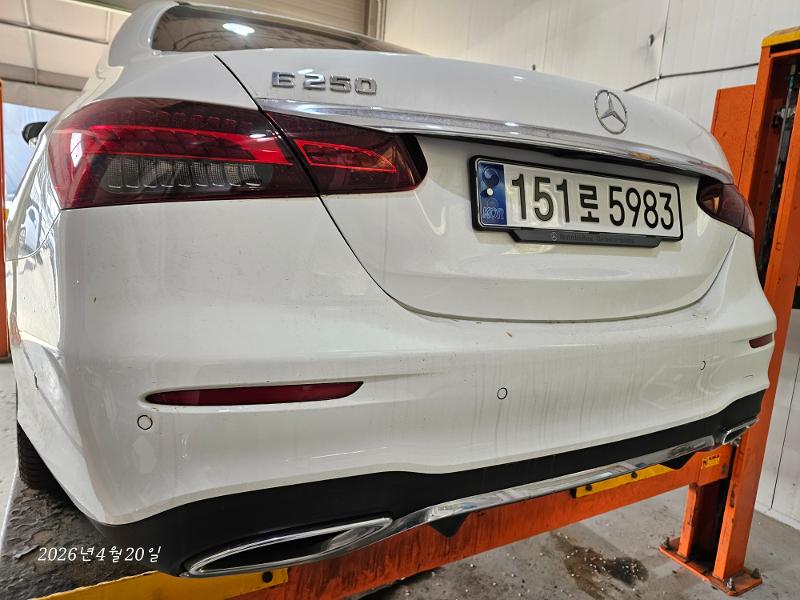 Mercedes-Benz E-Class 2023 — фото осмотра 2