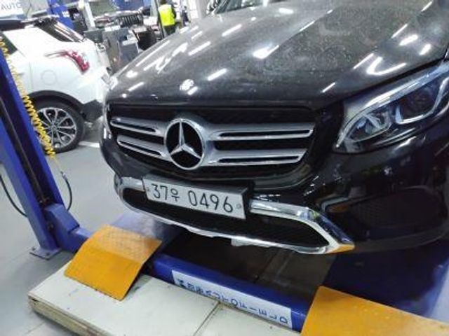 Mercedes-Benz GLC-Class 2017 — фото осмотра 1