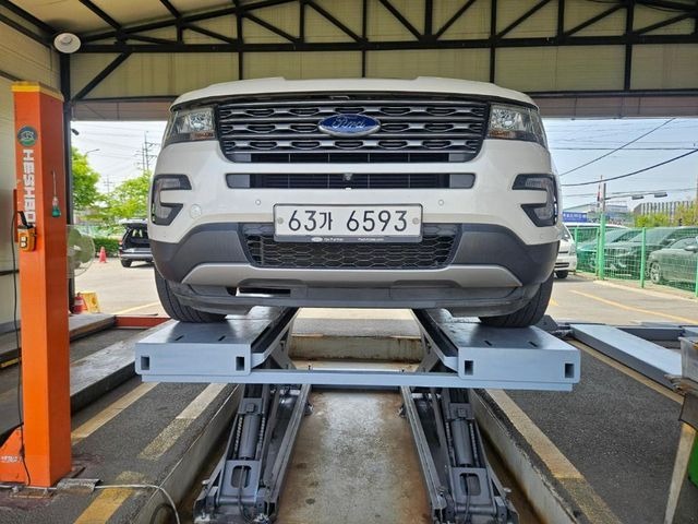 Ford Explorer 2017 — фото осмотра 1