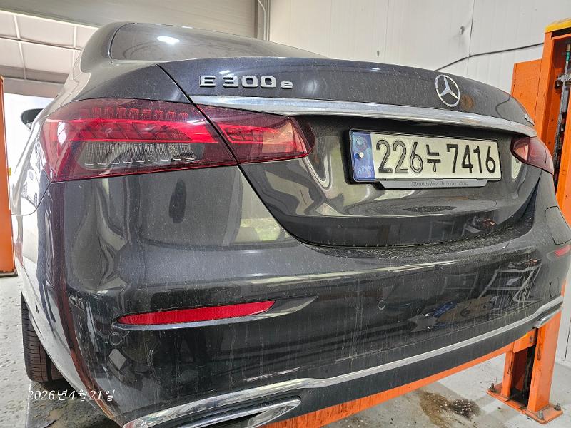 Mercedes-Benz E-Class 2022 — фото осмотра 2