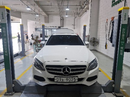 Mercedes-Benz C-Class 2017 — фото осмотра 1