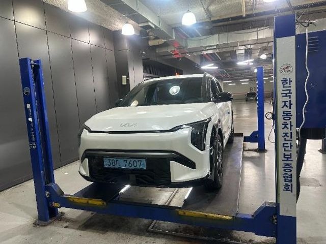 Kia EV3 2025 — фото осмотра 1