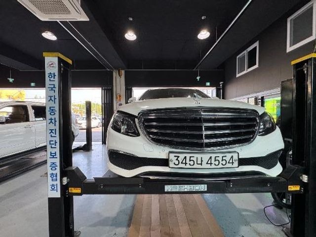Mercedes-Benz E-Class 2019 — фото осмотра 1