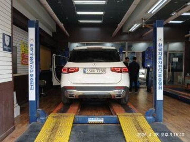 Mercedes-Benz GLB-Class 2020 — фото осмотра 2