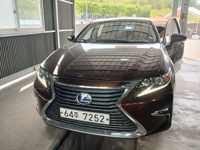 Lexus ES 2018 — фото осмотра 1