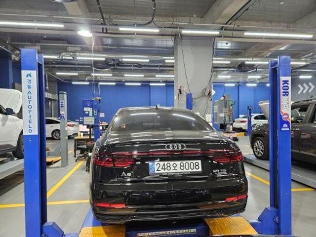 Audi A8 2023 — фото осмотра 1