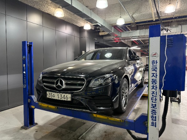 Mercedes-Benz E-Class 2017 — фото осмотра 1