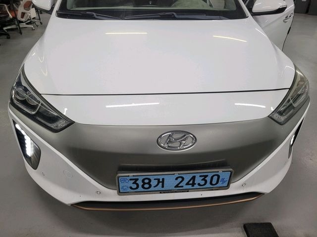 Hyundai Ioniq 2018 — фото осмотра 1